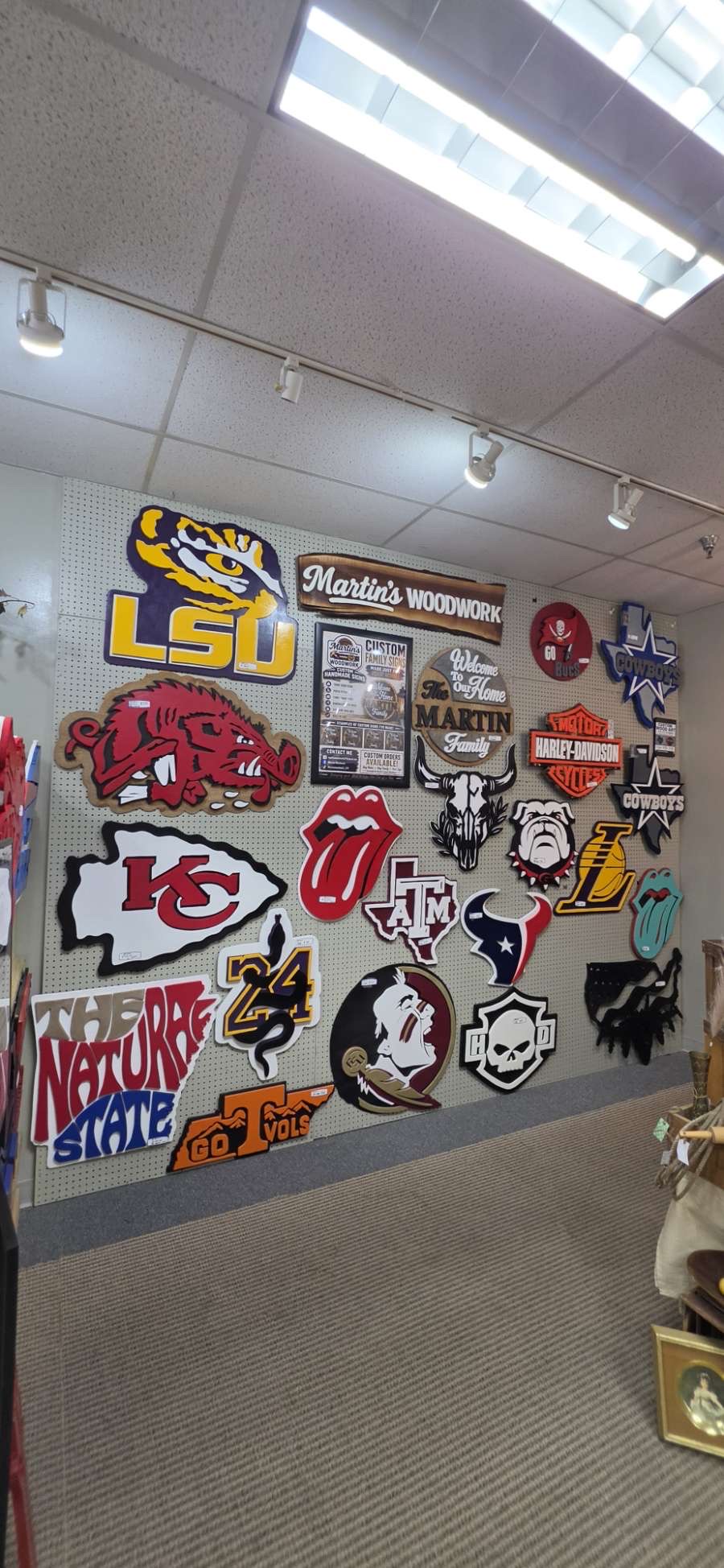 Another wall at the booth. If you can describe it, we can cut it out in your team, your colors and your size